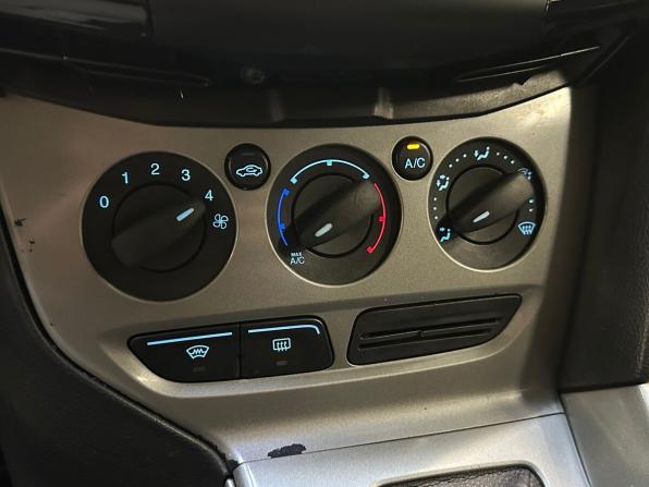 Ford Focus III с пробегом 2011 года, цена 720 000 рублей, 211087 км, седан, Автокод Объявления