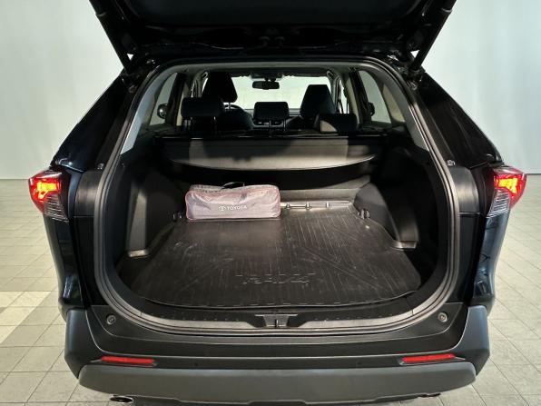 Toyota RAV4 V (XA50) с пробегом 2021 года, цена 4 200 000 рублей, 31103 км, внедорожник, Автокод Объявления