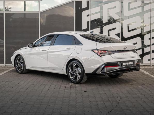 Hyundai Elantra VII (CN7) Рестайлинг с пробегом 2023 года, цена 2 070 000 рублей, 48846 км, седан, Автокод Объявления