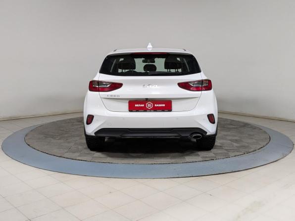 Kia Ceed III Рестайлинг с пробегом 2022 года, цена 2 149 000 рублей, 47000 км, хэтчбек, Автокод Объявления