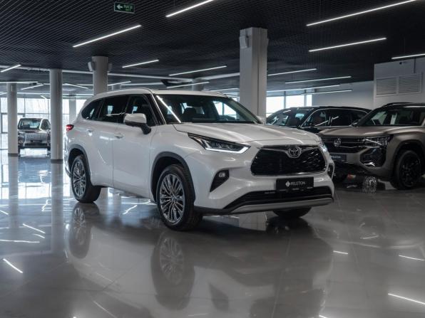Toyota Highlander IV (XU70) с пробегом 2026 года, цена 5 600 000 рублей, 10 км, внедорожник, Автокод Объявления