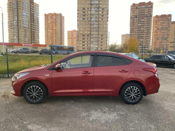 Hyundai Solaris II с пробегом 2017 года, цена 950 000 рублей, 134208 км, седан, Автокод Объявления