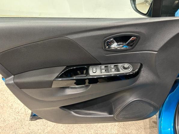 Renault Kaptur I с пробегом 2017 года, цена 1 099 000 рублей, 173513 км, внедорожник, Автокод Объявления