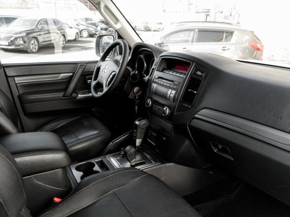 Mitsubishi Pajero IV Рестайлинг 1 с пробегом 2014 года, цена 2 650 000 рублей, 106772 км, внедорожник, Автокод Объявления