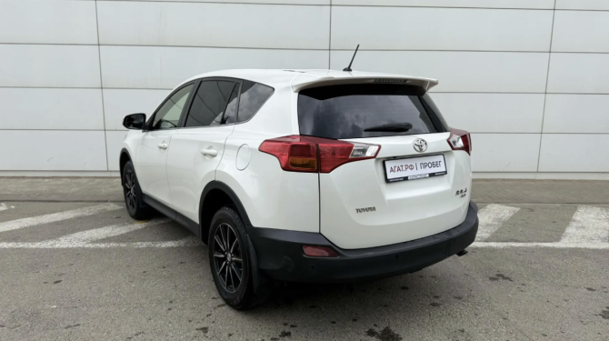 Toyota RAV4 IV (XA40) с пробегом 2013 года, цена 1 690 000 рублей, 328493 км, внедорожник, Автокод Объявления