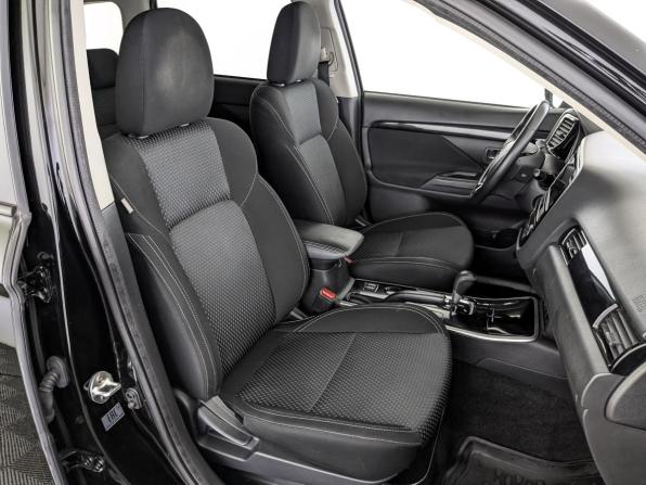 Mitsubishi Outlander III Рестайлинг 3 с пробегом 2019 года, цена 2 100 000 рублей, 135681 км, внедорожник, Автокод Объявления