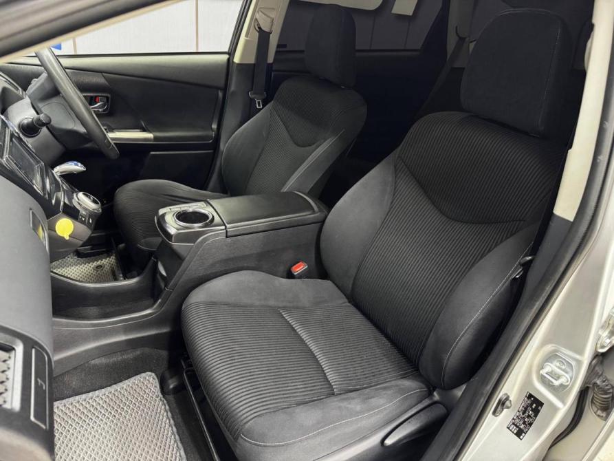 Toyota Prius Alpha I (ZVW40/41) Рестайлинг Благовещенск  - изображение 21