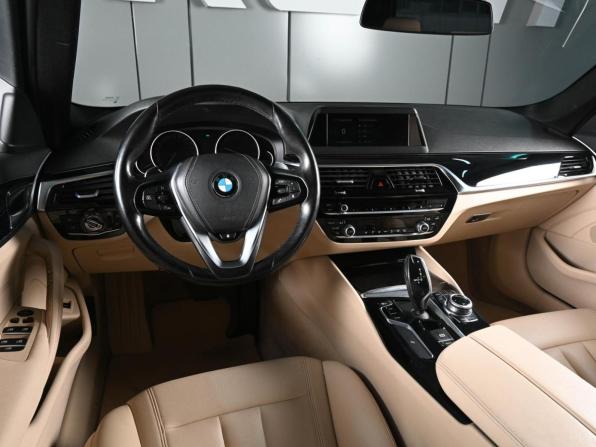 BMW 5 серии VII (G30/G31/G38) с пробегом 2018 года, цена 2 780 000 рублей, 237203 км, седан, Автокод Объявления