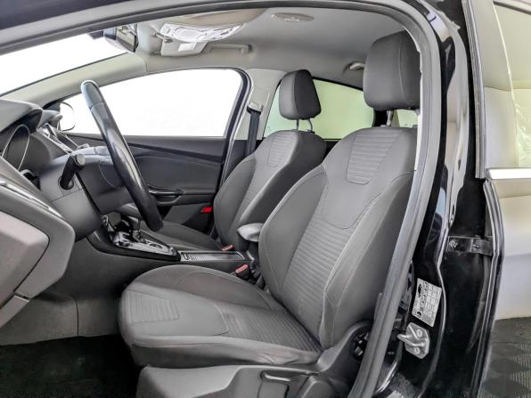Ford Focus III Рестайлинг с пробегом 2017 года, цена 1 300 000 рублей, 77240 км, седан, Автокод Объявления