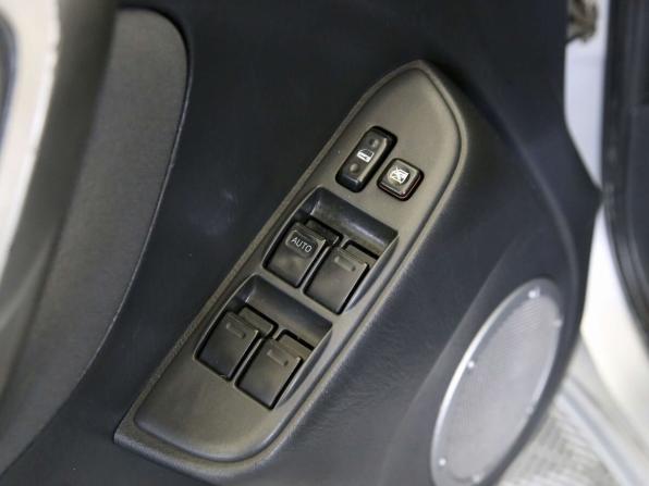 Toyota RAV4 II (XA20) Рестайлинг с пробегом 2004 года, цена 690 000 рублей, 302488 км, внедорожник, Автокод Объявления