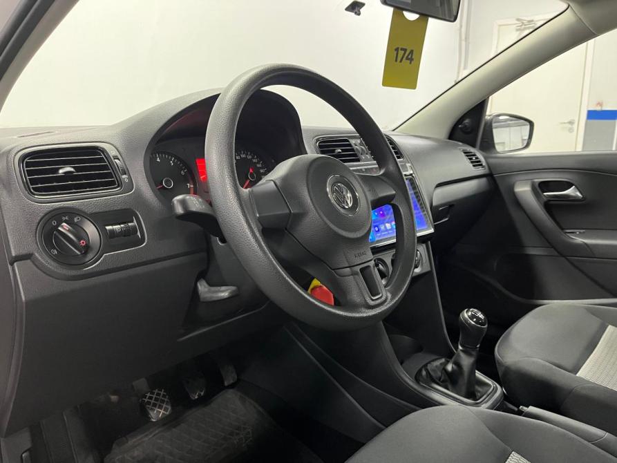 Volkswagen Polo V Санкт-Петербург  - изображение 9