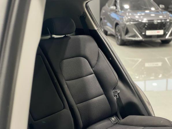 Kia Sportage IV Рестайлинг с пробегом 2021 года, цена 2 395 000 рублей, 112500 км, внедорожник, Автокод Объявления