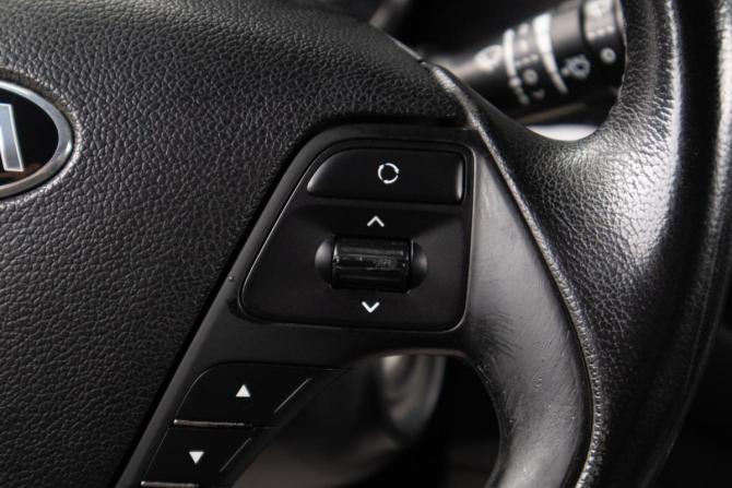 Kia Ceed II с пробегом 2014 года, цена 949 000 рублей, 145082 км, хэтчбек, Автокод Объявления