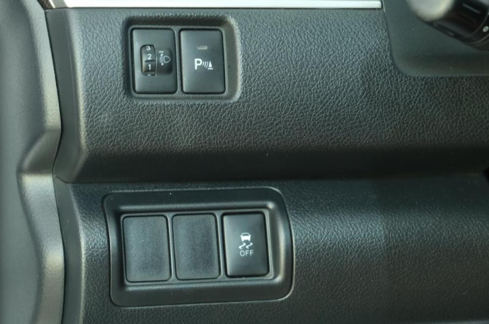 Toyota Camry VII (XV50) Рестайлинг Омск  - изображение 9