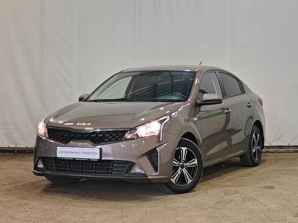 Kia Rio IV Рестайлинг с пробегом 2021 года, цена 1 539 000 рублей, 61399 км, седан, Автокод Объявления