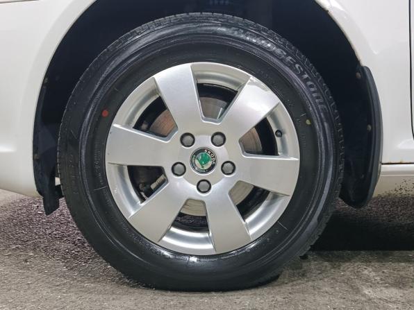 Skoda Octavia II (A5) Рестайлинг с пробегом 2012 года, цена 950 000 рублей, 163871 км, лифтбек, Автокод Объявления