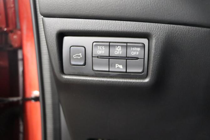 Mazda CX-5 II с пробегом 2017 года, цена 2 899 990 рублей, 81257 км, внедорожник, Автокод Объявления