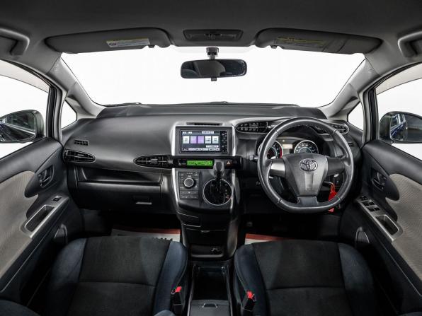 Toyota Wish II с пробегом 2009 года, цена 1 220 300 рублей, 138764 км, минивэн, Автокод Объявления