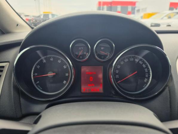 Opel Astra J с пробегом 2010 года, цена 695 000 рублей, 107519 км, хэтчбек, Автокод Объявления