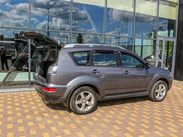 Mitsubishi Outlander II Рестайлинг с пробегом 2010 года, цена 850 000 рублей, 273000 км, внедорожник, Автокод Объявления