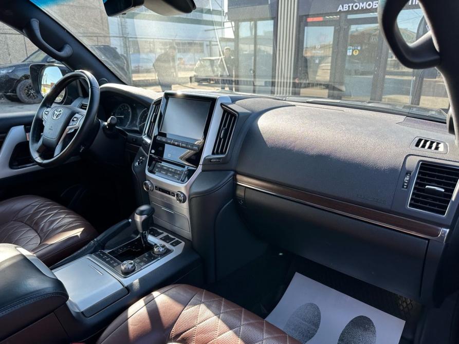 Toyota Land Cruiser 200 Series Рестайлинг 2 Пермь  - изображение 21