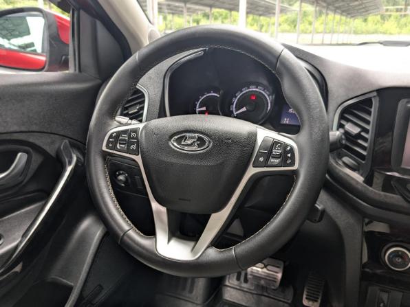 Lada (ВАЗ) XRAY I с пробегом 2018 года, цена 799 900 рублей, 153000 км, хэтчбек, Автокод Объявления