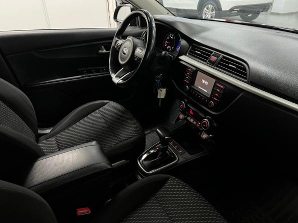 Kia Rio IV с пробегом 2018 года, цена 1 500 000 рублей, 98295 км, седан, Автокод Объявления