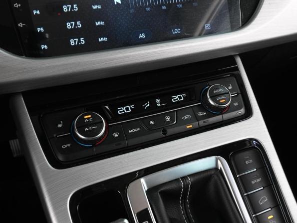Geely Atlas I с пробегом 2018 года, цена 1 749 000 рублей, 50283 км, внедорожник, Автокод Объявления