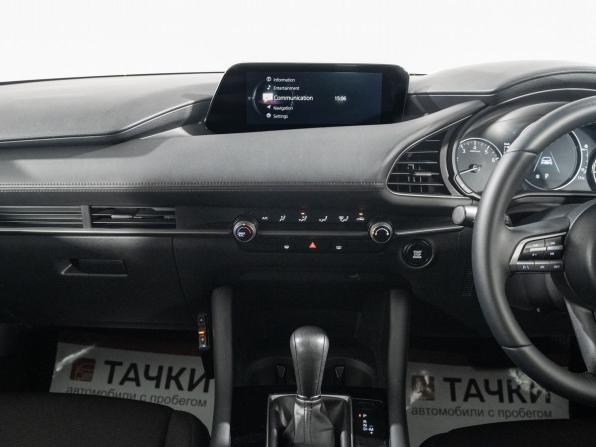 Mazda 3 IV (BP) с пробегом 2021 года, цена 1 550 000 рублей, 120535 км, хэтчбек, Автокод Объявления