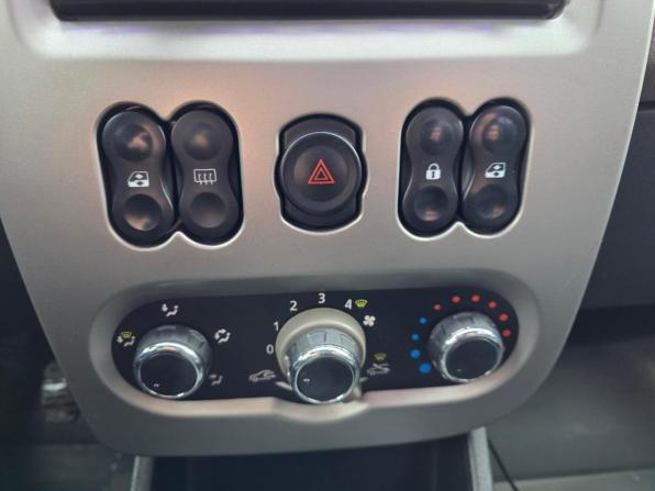 Renault Sandero I с пробегом 2011 года, цена 490 000 рублей, 112200 км, хэтчбек, Автокод Объявления