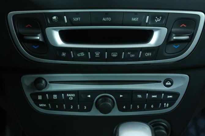 Renault Fluence I с пробегом 2012 года, цена 699 000 рублей, 149500 км, седан, Автокод Объявления