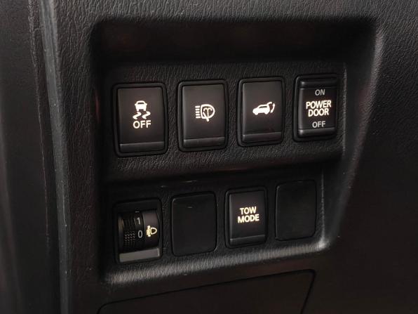 Nissan Pathfinder IV с пробегом 2015 года, цена 1 555 000 рублей, 161444 км, внедорожник, Автокод Объявления