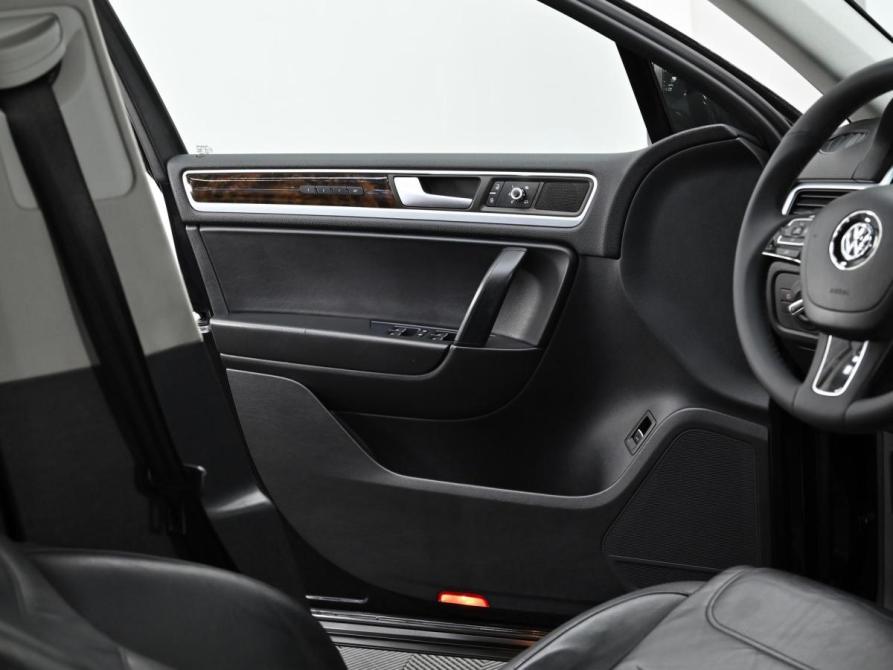 Volkswagen Touareg II Москва  - изображение 13