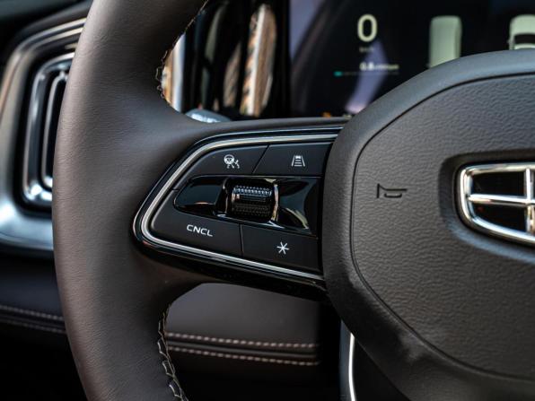 Geely Monjaro I Рестайлинг 2 с пробегом 2026 года, цена 4 130 000 рублей, 24 км, внедорожник, Автокод Объявления
