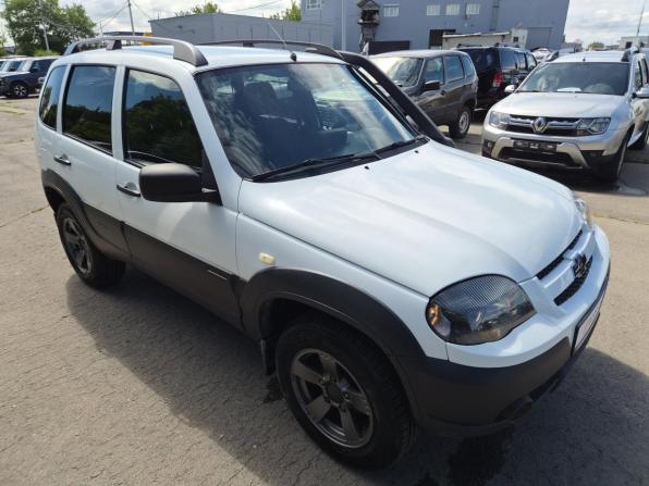 Chevrolet Niva I Рестайлинг с пробегом 2020 года, цена 850 000 рублей, 95797 км, внедорожник, Автокод Объявления