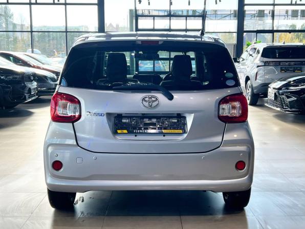 Toyota Passo III Рестайлинг с пробегом 2018 года, цена 945 000 рублей, 59800 км, хэтчбек, Автокод Объявления
