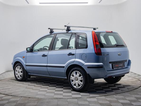 Ford Fusion I Рестайлинг с пробегом 2005 года, цена 398 000 рублей, 142637 км, хэтчбек, Автокод Объявления