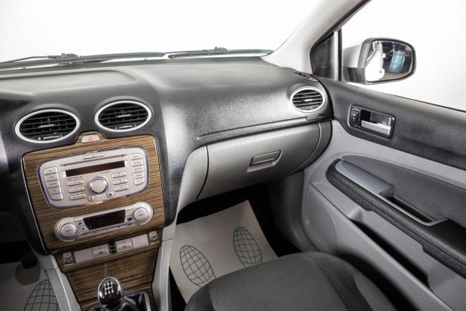 Ford Focus II с пробегом 2008 года, цена 509 000 рублей, 240000 км, хэтчбек, Автокод Объявления