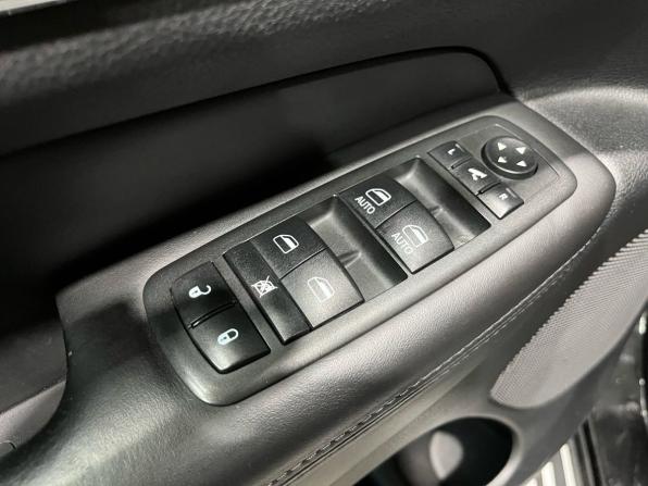 Jeep Grand Cherokee IV (WK2) с пробегом 2012 года, цена 1 944 000 рублей, 175850 км, внедорожник, Автокод Объявления