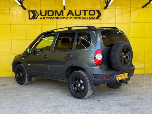 Chevrolet Niva I Рестайлинг с пробегом 2017 года, цена 799 000 рублей, 126000 км, внедорожник, Автокод Объявления
