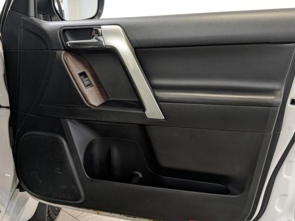 Toyota Land Cruiser Prado 150 Series Рестайлинг 1 с пробегом 2014 года, цена 3 500 000 рублей, 135157 км, внедорожник, Автокод Объявления