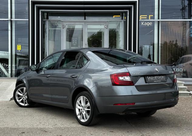 Skoda Octavia III (A7) Рестайлинг с пробегом 2018 года, цена 1 450 000 рублей, 254266 км, лифтбек, Автокод Объявления