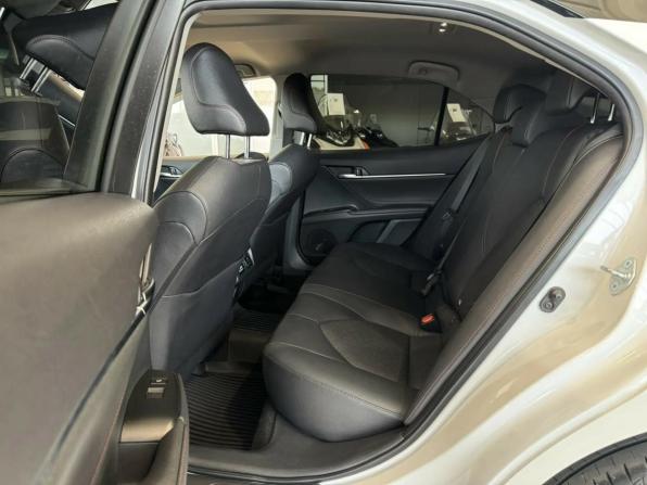 Toyota Camry VIII (XV70) Рестайлинг с пробегом 2021 года, цена 3 350 000 рублей, 61922 км, седан, Автокод Объявления