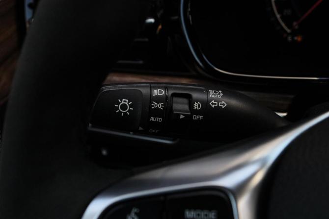 Kia Mohave I Рестайлинг 2 с пробегом 2021 года, цена 4 950 000 рублей, 59292 км, внедорожник, Автокод Объявления