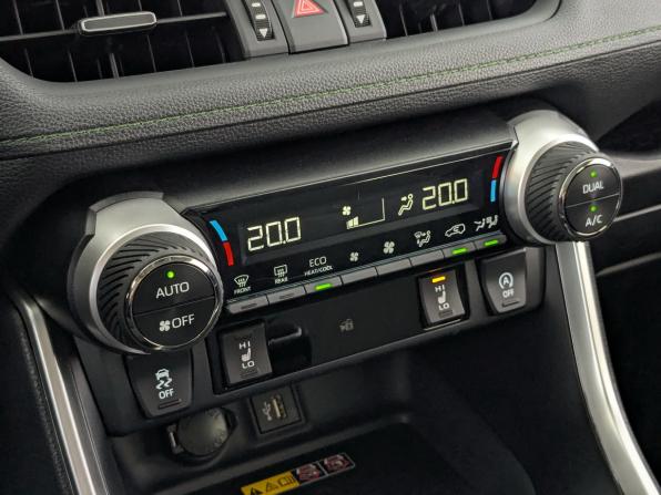 Toyota RAV4 V (XA50) с пробегом 2025 года, цена 4 477 500 рублей, 1042 км, внедорожник, Автокод Объявления