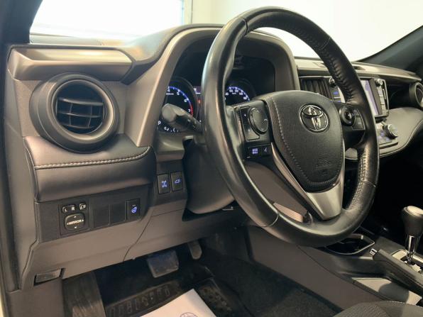 Toyota RAV4 IV (XA40) Рестайлинг с пробегом 2019 года, цена 2 479 000 рублей, 111247 км, внедорожник, Автокод Объявления