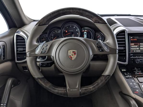 Porsche Cayenne II (958) с пробегом 2014 года, цена 2 295 000 рублей, 240700 км, внедорожник, Автокод Объявления