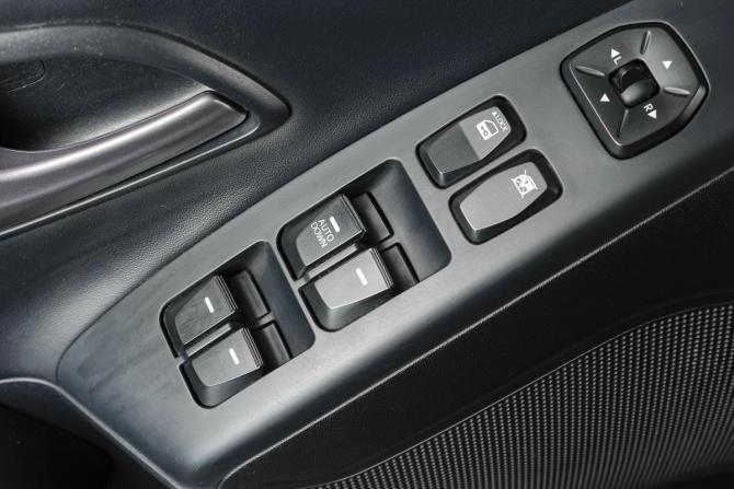 Hyundai ix35 I Рестайлинг с пробегом 2013 года, цена 1 129 000 рублей, 193500 км, внедорожник, Автокод Объявления