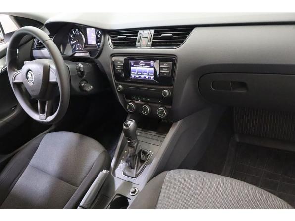 Skoda Octavia III (A7) с пробегом 2017 года, цена 1 484 000 рублей, 80599 км, лифтбек, Автокод Объявления