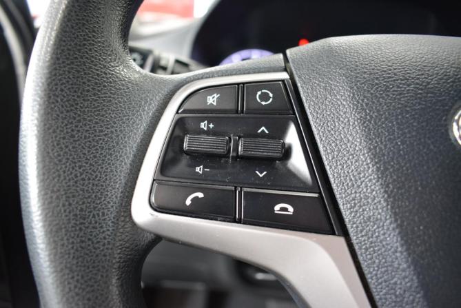 Hyundai Solaris II Рестайлинг с пробегом 2021 года, цена 1 589 000 рублей, 92000 км, седан, Автокод Объявления